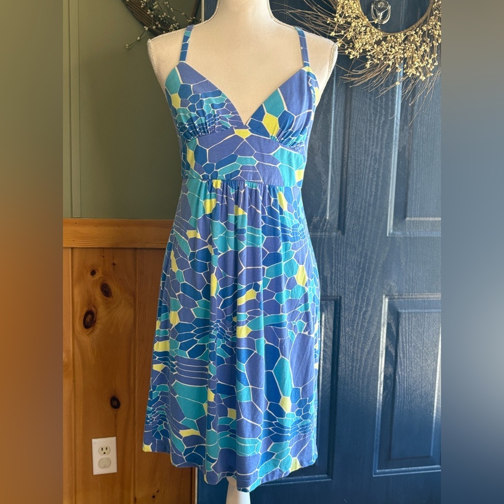 Trina Turk Patterned Dress w/ X fit back with gold metal connector size 6